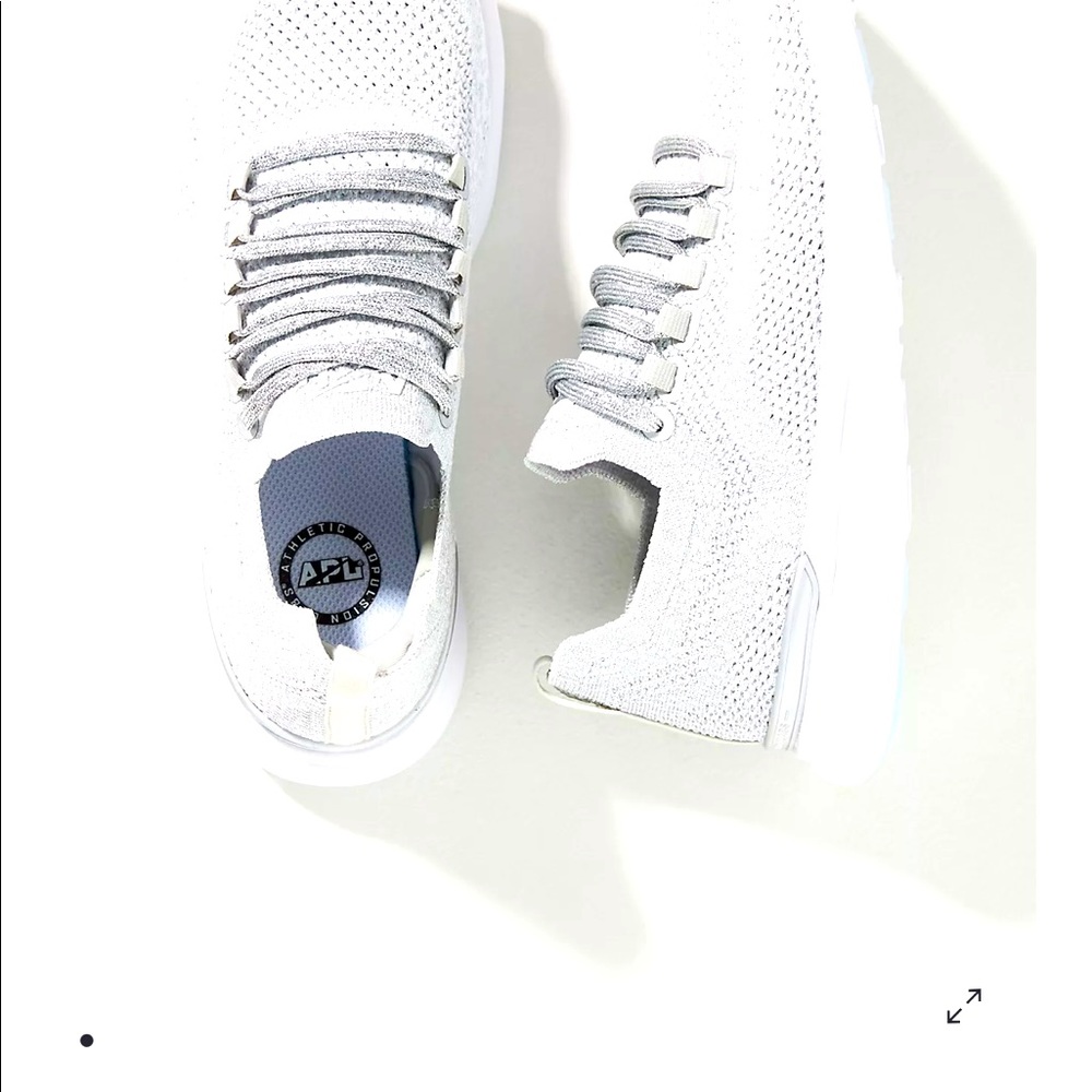 Lululemon Techloom Breeze APL size 7.5 white and silver. Worn lightly
